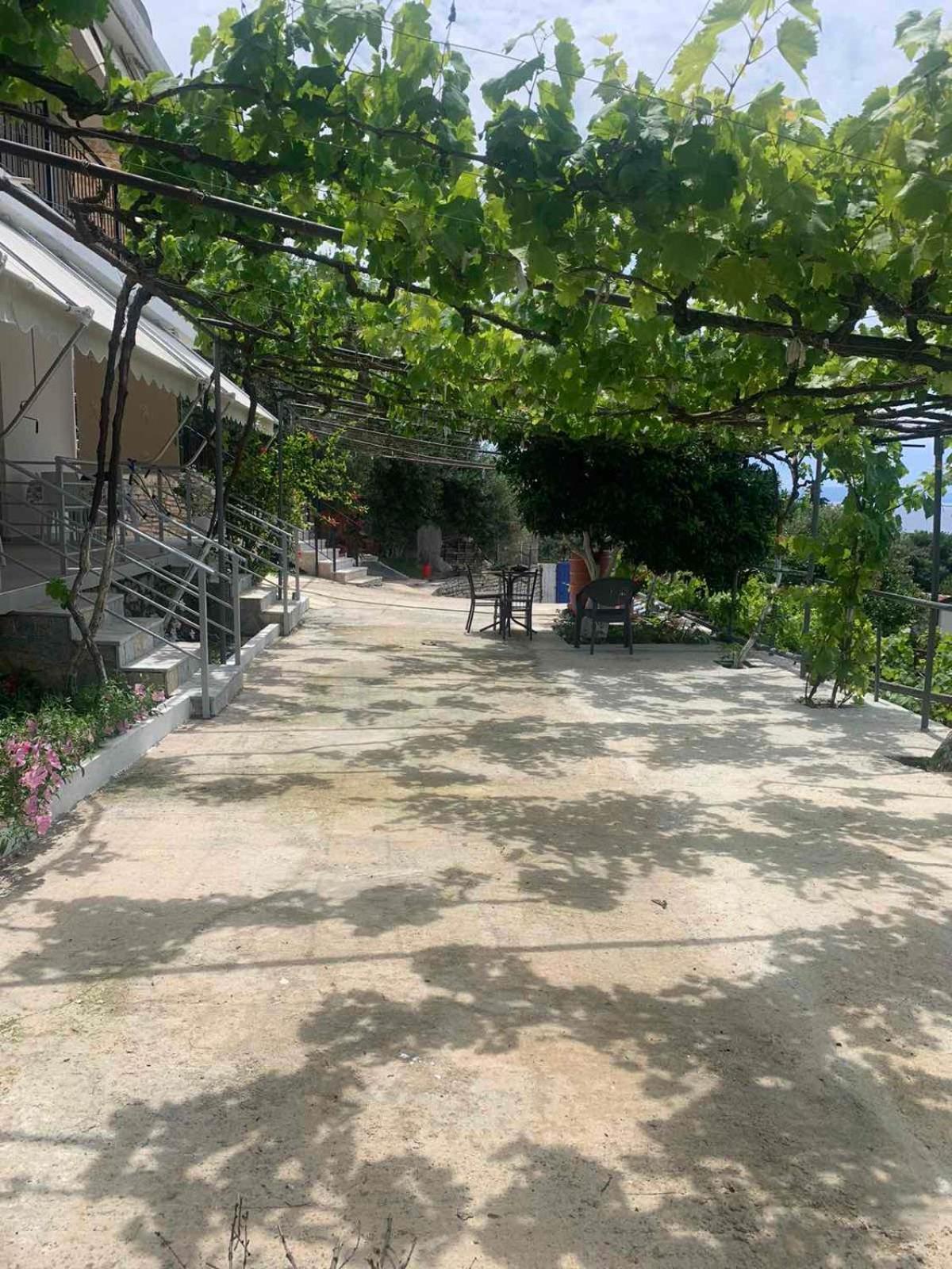 Qeparo View Rooms Exterior photo