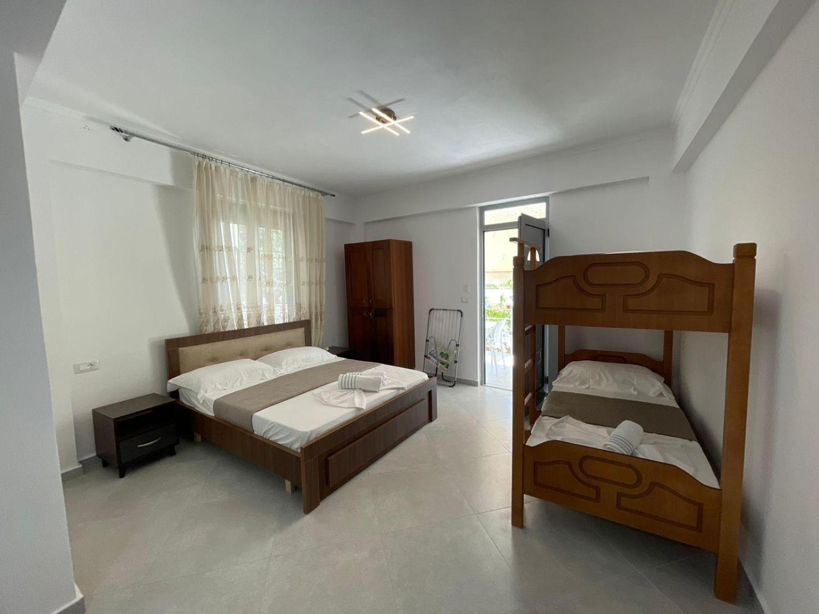 Qeparo View Rooms Exterior photo
