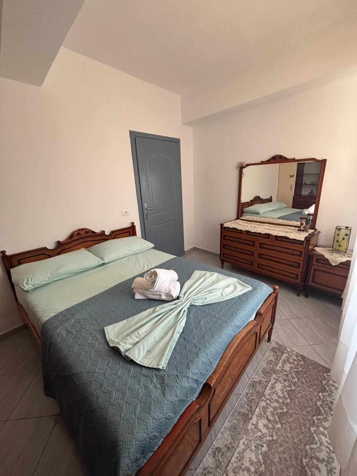 Qeparo View Rooms Exterior photo